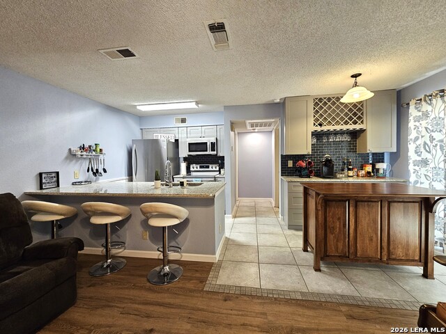 Image 4 of 25 For 13018 Heimer  1003