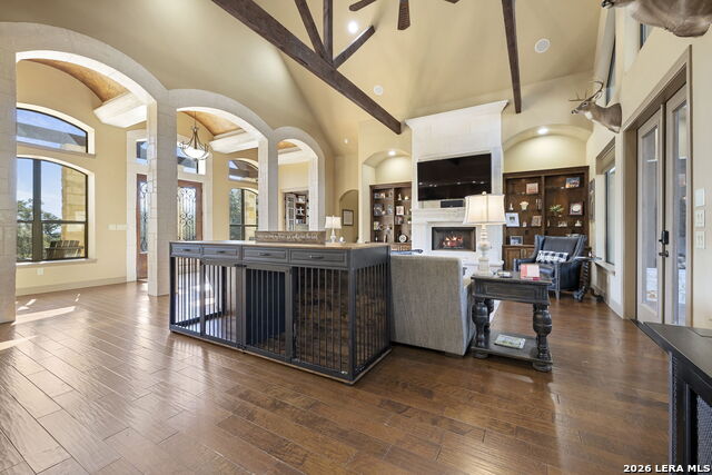 Image 12 of 87 For 1941 Canyon Curve