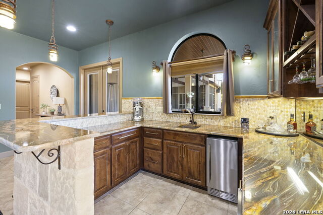 Image 33 of 87 For 1941 Canyon Curve