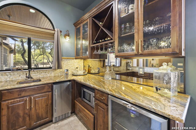 Image 34 of 87 For 1941 Canyon Curve