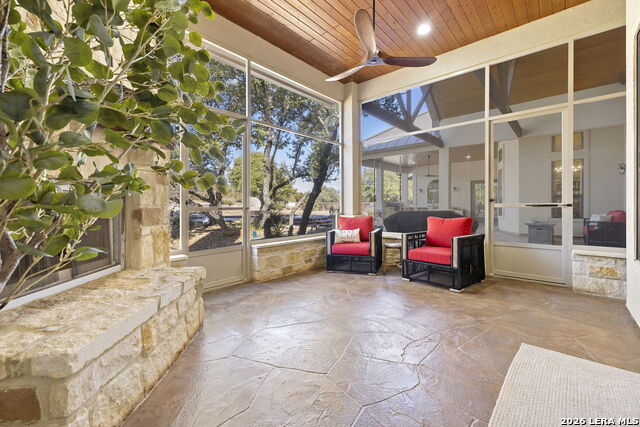 Image 49 of 87 For 1941 Canyon Curve