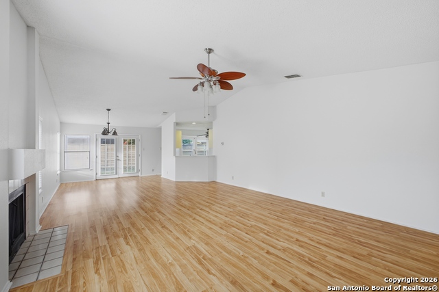 Image 11 of 31 For 9055 Levelland