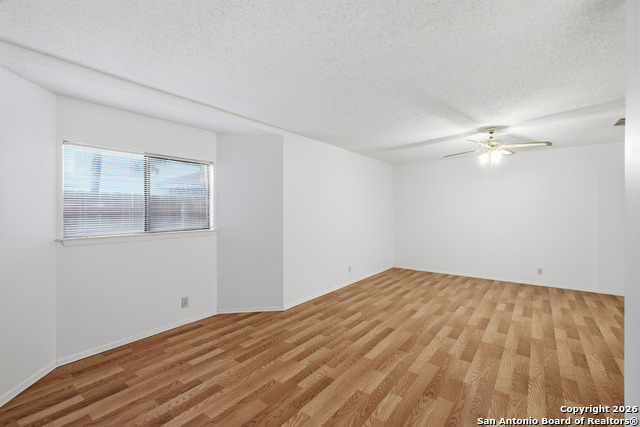 Image 18 of 31 For 9055 Levelland