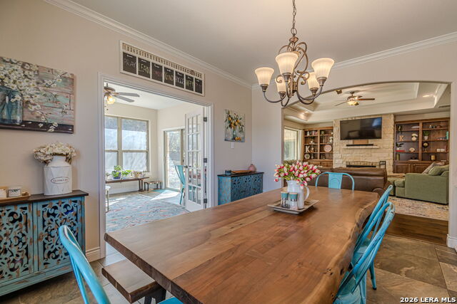 Listing photo id 10 for 105 Windcliff