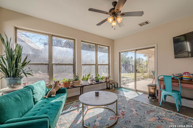 Listing photo id 13 for 105 Windcliff