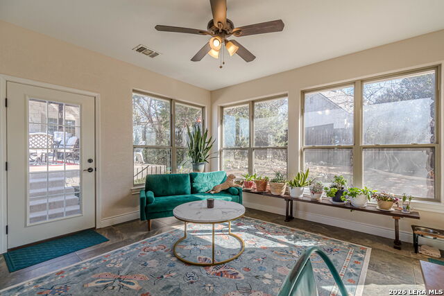 Listing photo id 14 for 105 Windcliff