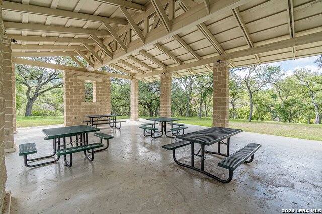 Listing photo id 46 for 105 Windcliff