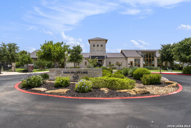 Image 32 of 50 For 14033 Shivers Cv