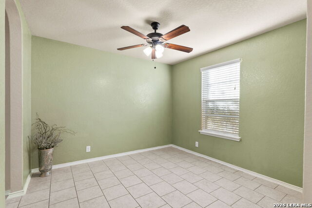 Image 48 of 50 For 14033 Shivers Cv