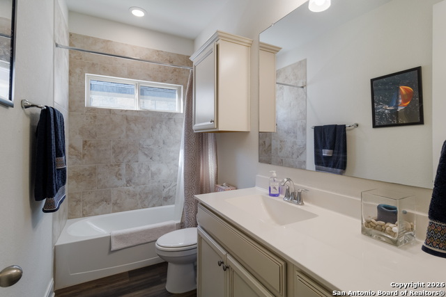 Image 20 of 32 For 234 Sigel Ave