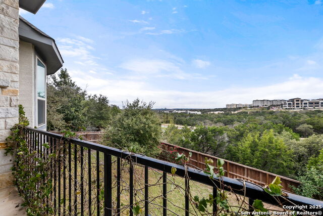 Image 26 of 47 For 24011 Azul Dawn