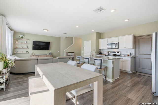 Image 14 of 39 For 5496 Rue Girard