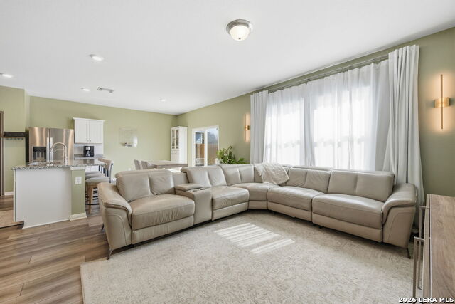 Image 9 of 39 For 5496 Rue Girard