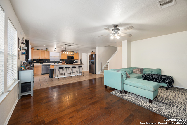 Image 12 of 32 For 3 Adobe  