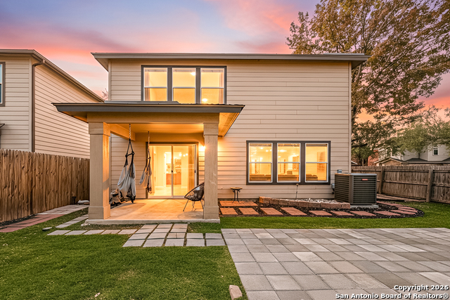 Image 27 of 32 For 3 Adobe  