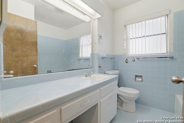 Image 11 of 18 For 9366 Schaefer Rd