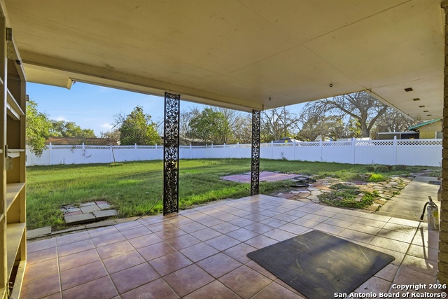 Image 15 of 18 For 9366 Schaefer Rd