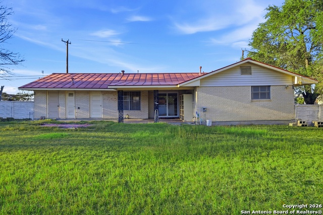 Image 16 of 18 For 9366 Schaefer Rd