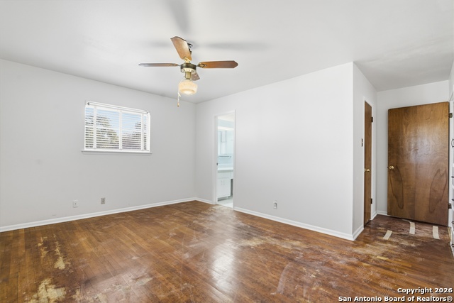 Image 9 of 18 For 9366 Schaefer Rd