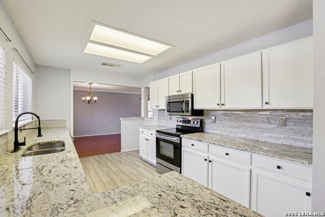 Image 12 of 42 For 307 Clover Crk