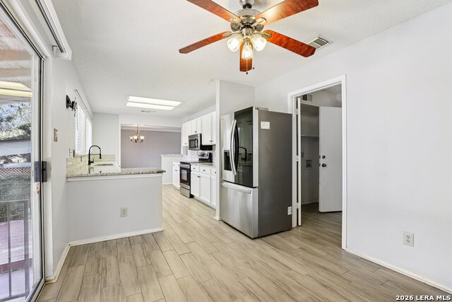 Image 16 of 42 For 307 Clover Crk