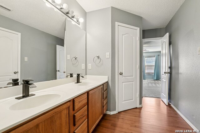 Image 25 of 42 For 307 Clover Crk