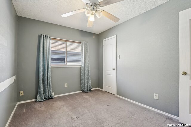 Image 32 of 42 For 307 Clover Crk