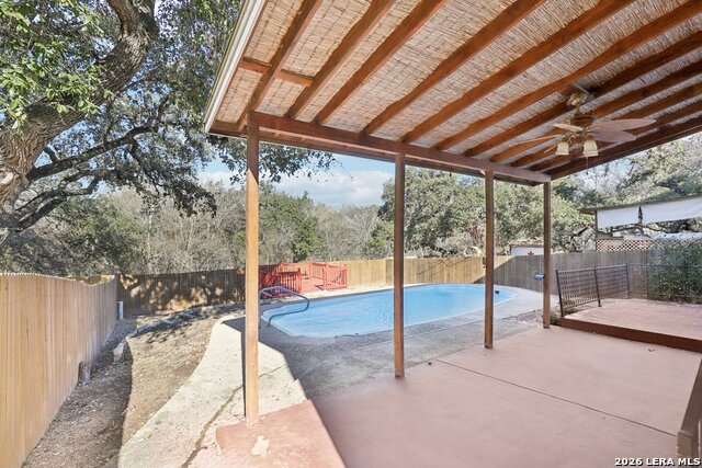 Image 36 of 42 For 307 Clover Crk