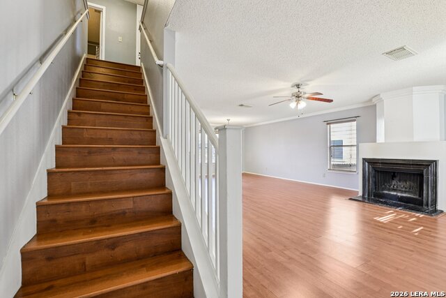 Image 4 of 42 For 307 Clover Crk