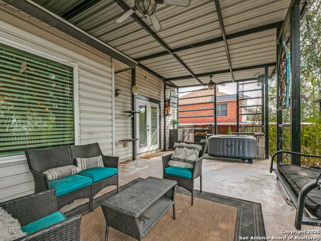 Image 22 of 27 For 2047 Ellison