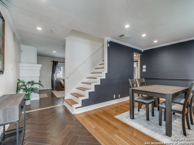 Image 4 of 27 For 2047 Ellison