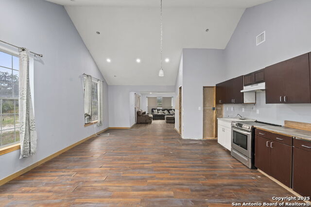 Image 10 of 38 For 551 Peaceful Ln