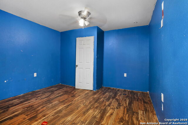 Image 18 of 38 For 551 Peaceful Ln