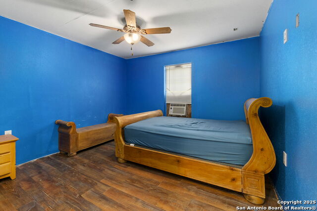 Image 19 of 38 For 551 Peaceful Ln