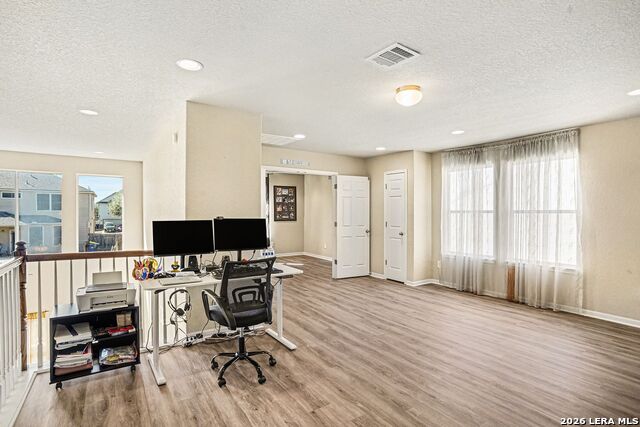 Image 21 of 31 For 213 Wildcat  