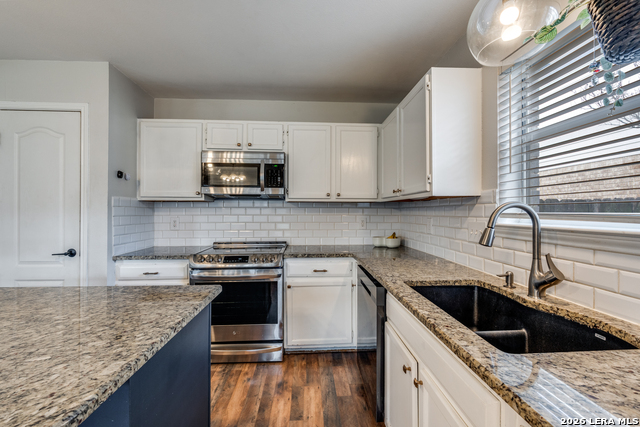 Image 11 of 25 For 1017 Silvertree