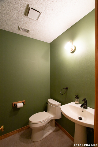 Image 18 of 31 For 8 Granburg Pl