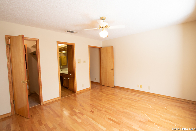 Image 23 of 31 For 8 Granburg Pl