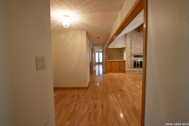 Image 25 of 31 For 8 Granburg Pl