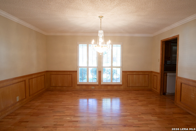 Image 7 of 31 For 8 Granburg Pl