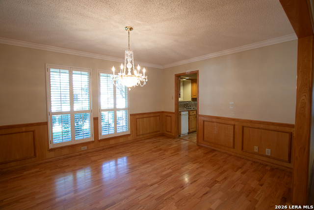 Image 8 of 31 For 8 Granburg Pl