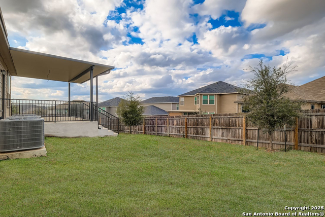 Image 25 of 26 For 15323 Danae Bend