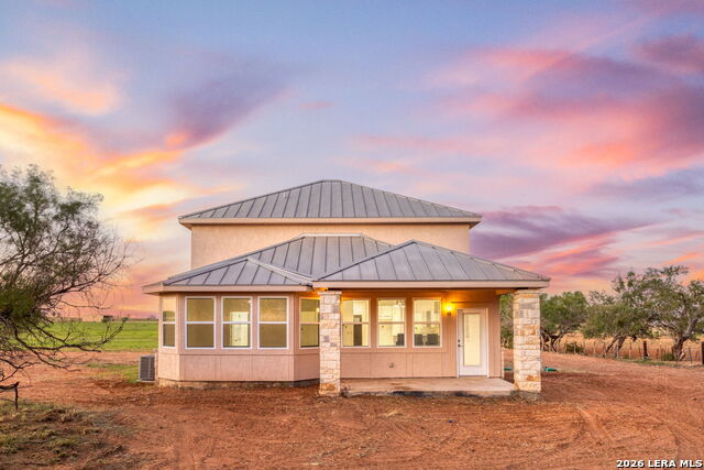 Image 4 of 48 For 288 County Road 105