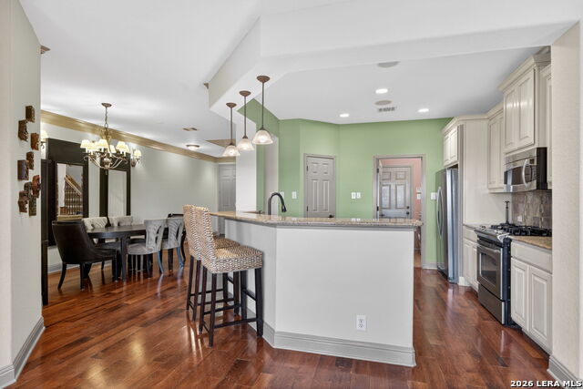 Image 11 of 38 For 8250 Cruiseship Bay  Unit 402