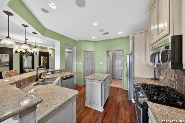 Image 12 of 38 For 8250 Cruiseship Bay  Unit 402