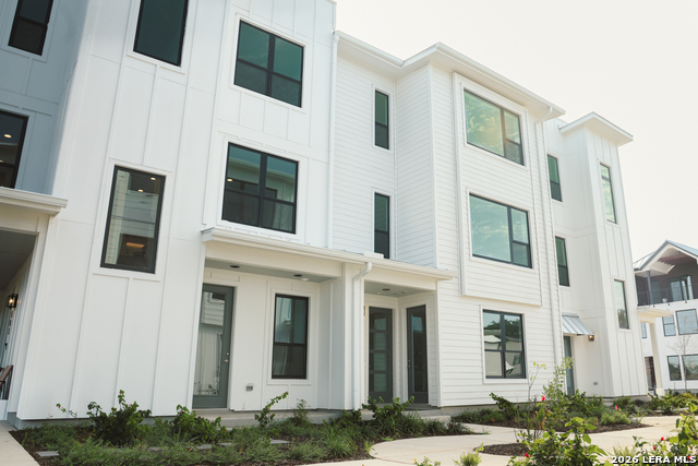 Image 8 of 45 For 543 Mcmonigal Place  Bldg. 1