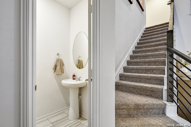 Image 23 of 35 For 8863 Grey Elm