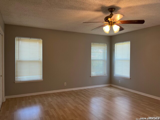 Image 3 of 15 For 4042 City View