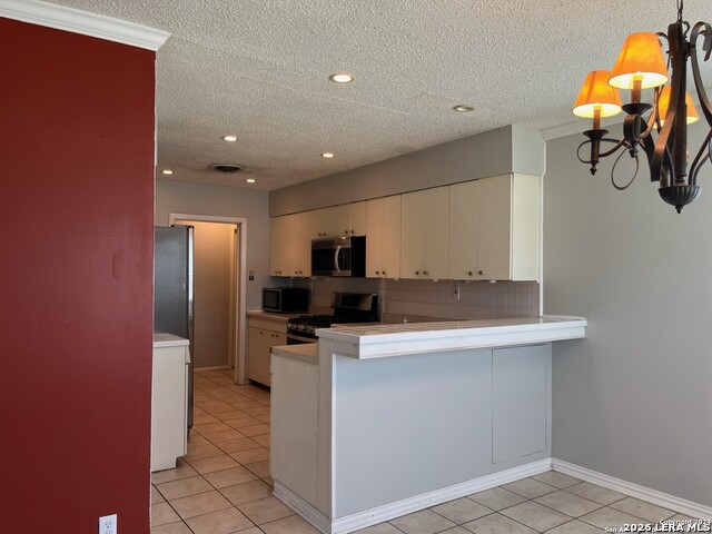 Image 6 of 15 For 4042 City View