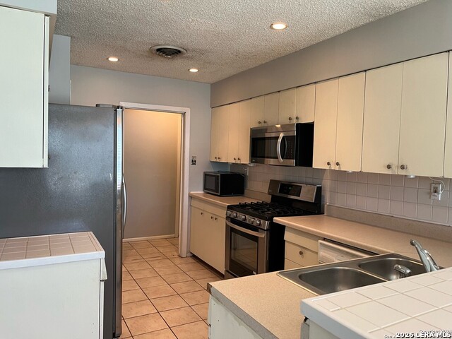 Image 7 of 15 For 4042 City View